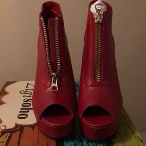 Vibrant Red Zigi Shoes